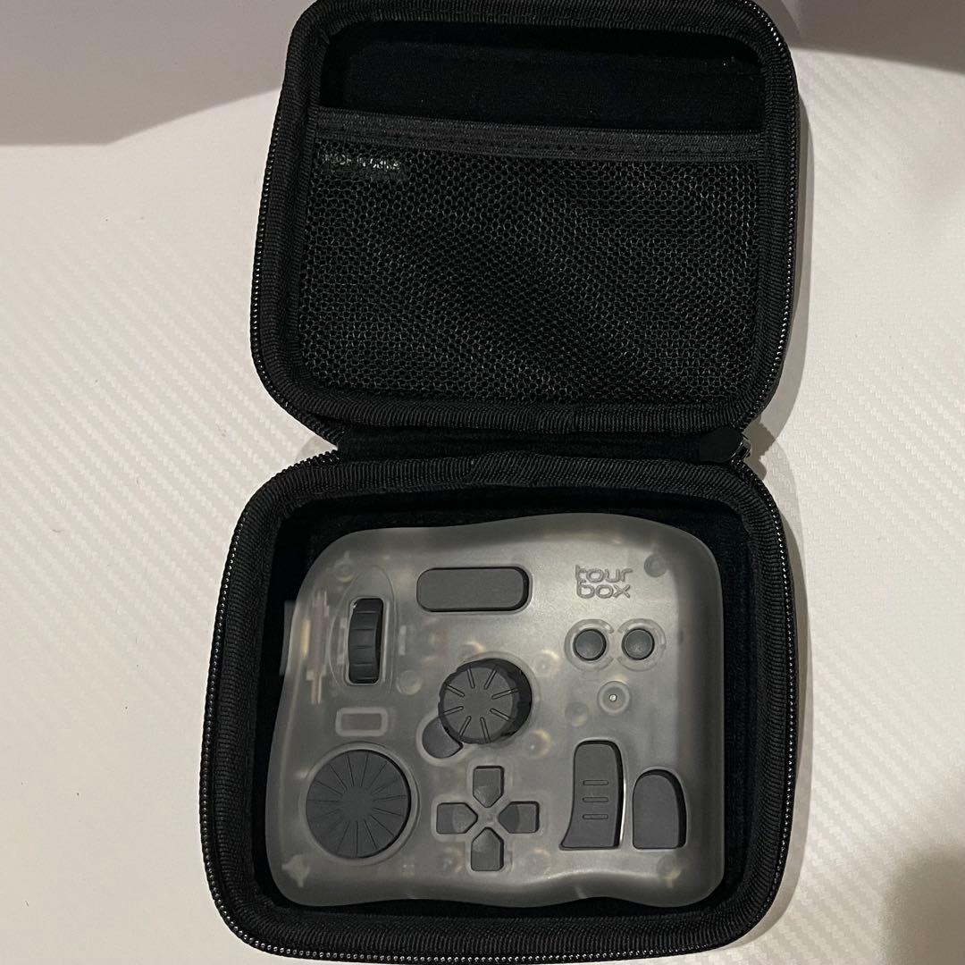 TourBox elite plus ハードケース付き