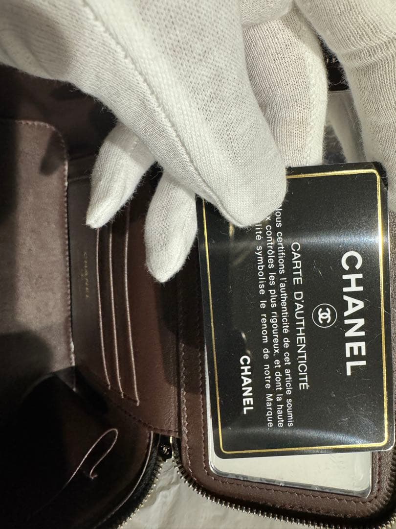 美品　CHANEL シャネル　ブラック キルティング ボディバッグ