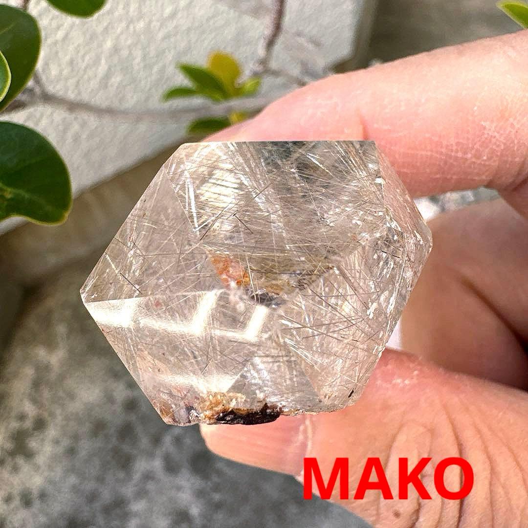 M1873☆ルチルクォーツ六角柱68g☆ミナスジェライス州産☆天然石　原石