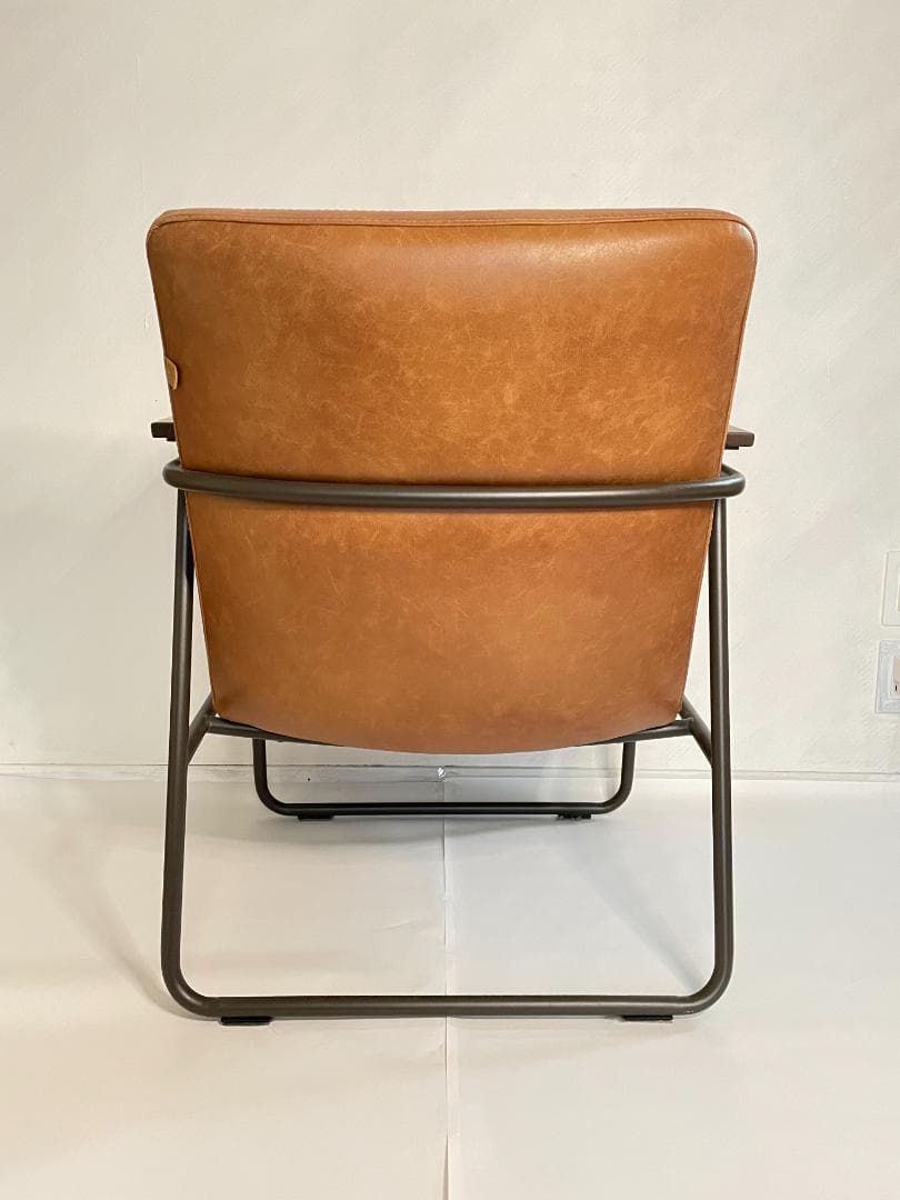 キャップ　1人掛けソファ　リサイクルレザー　木製