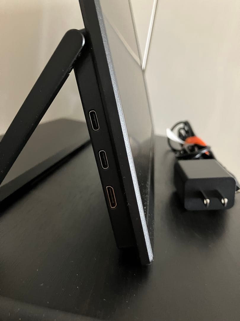 モバイルモニター 18.5インチ InnoView