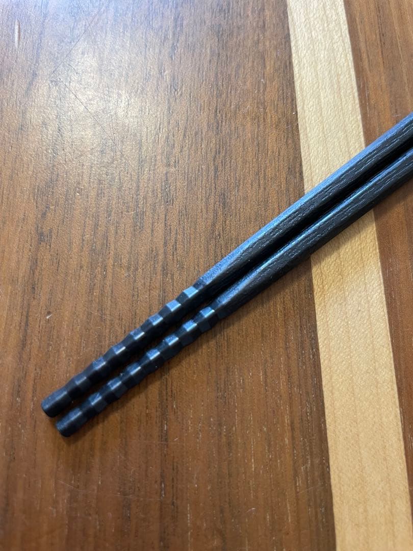 新品　300膳セット　業務用箸　滑り止め付き　六角形　模様付き