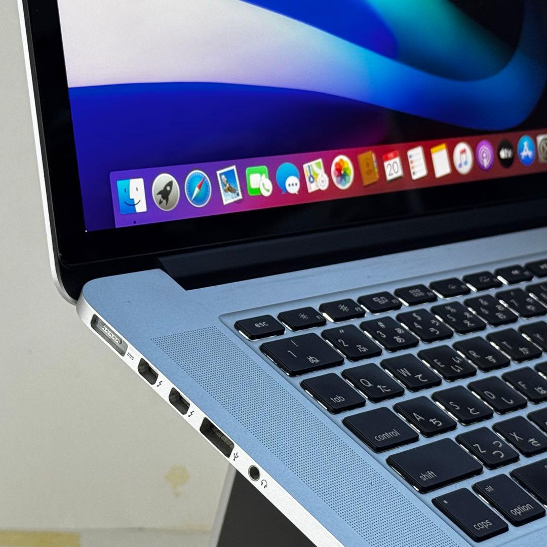付属品完備☆MacBook Pro 15㌅ i7/16G/512G/グラボ搭載