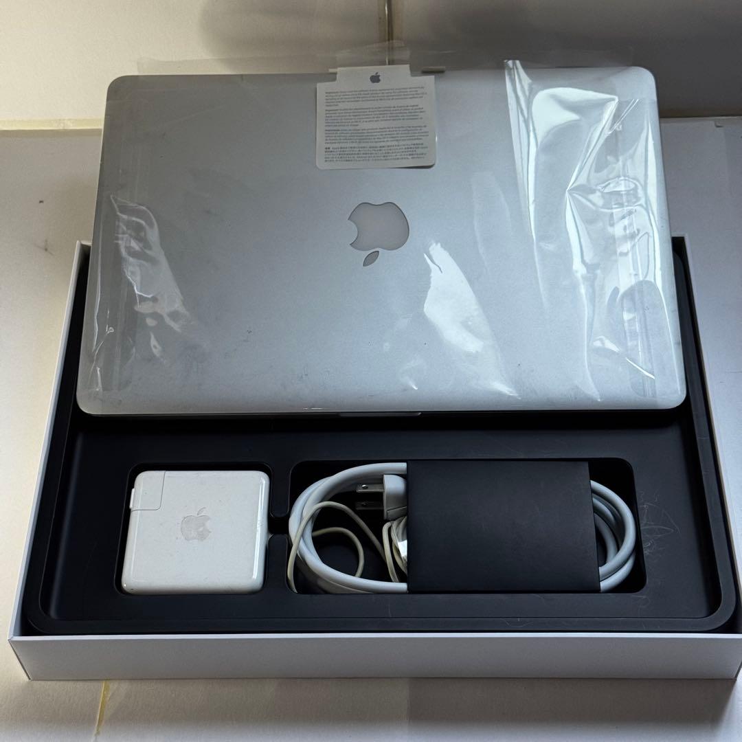 付属品完備☆MacBook Pro 15㌅ i7/16G/512G/グラボ搭載