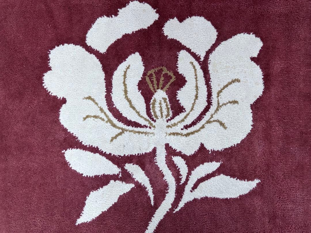 鍋島緞通 新鍋島 吉島敷物 座布団 牡丹B-1 茜地　-349-