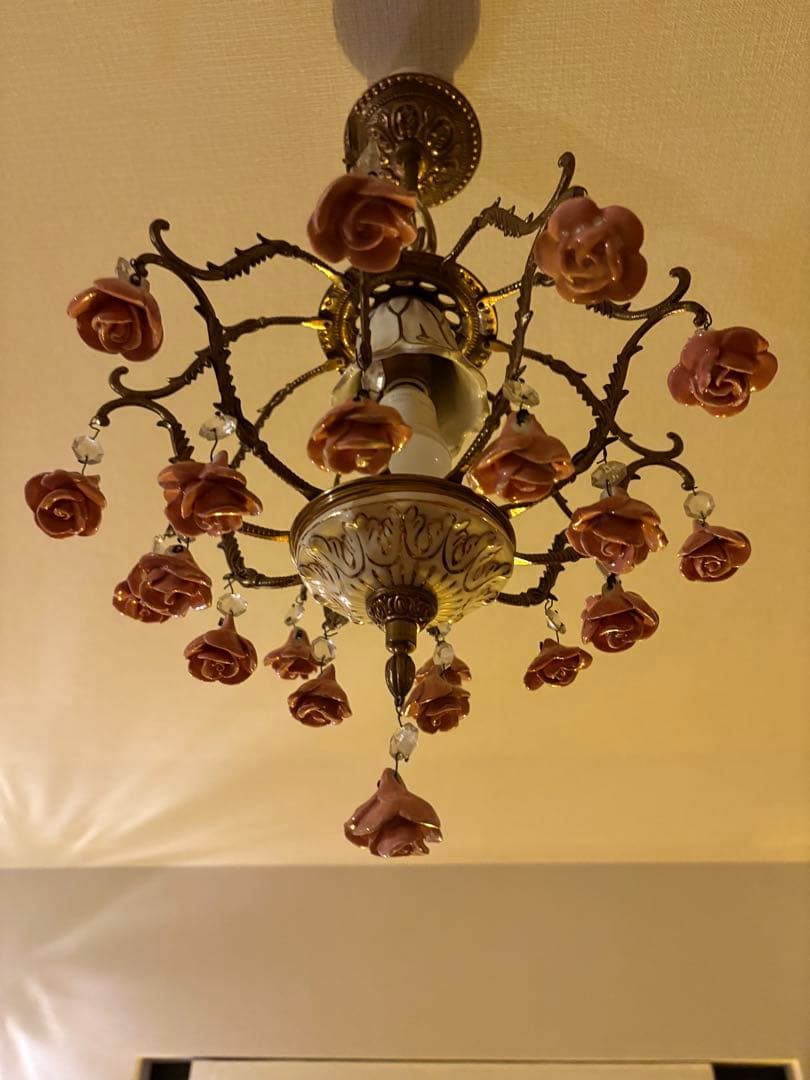 フランス　アンティーク　シャンデリア　花　薔薇　ピンク　陶器