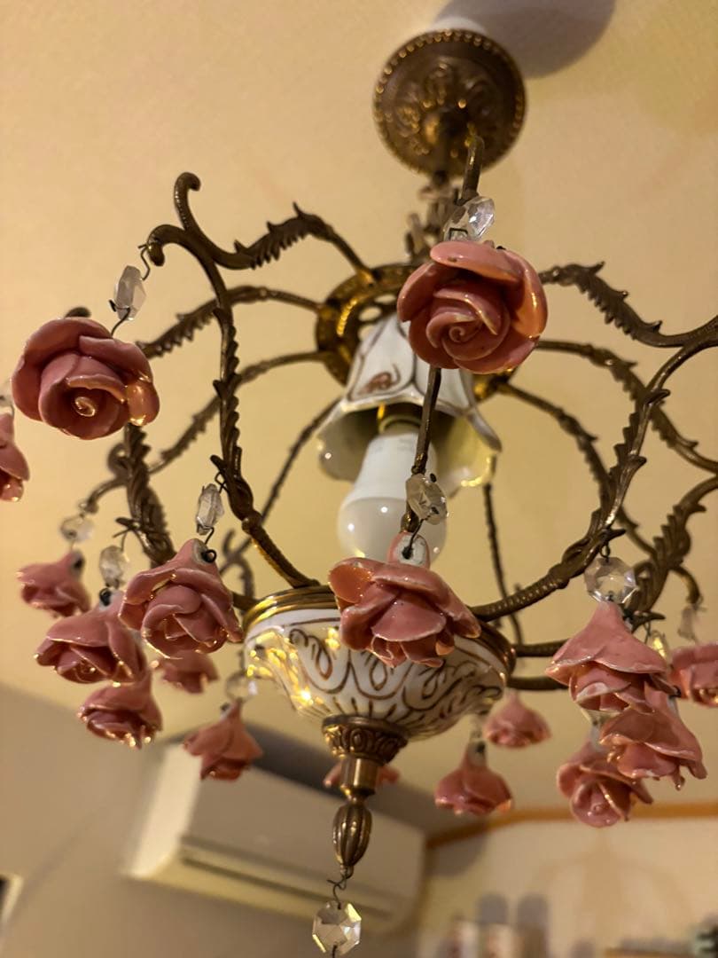 フランス　アンティーク　シャンデリア　花　薔薇　ピンク　陶器