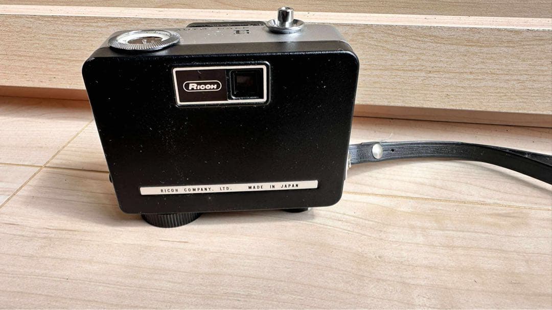 Ricoh Auto Half E フィルムカメラ