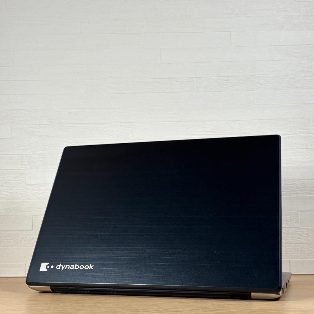 Dynabook　10世代i5　ノートパソコン　Windows11　超軽量　19