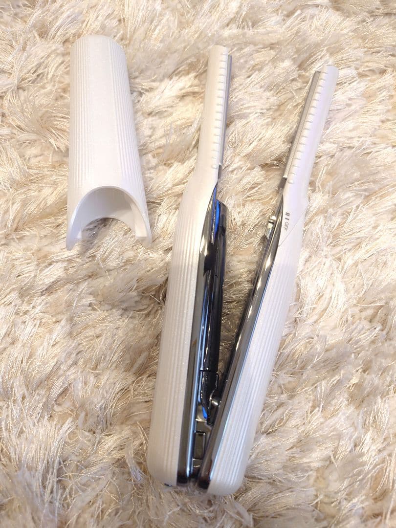 ReFa フィンガーアイロン RE-A102A ホワイト　箱無し　携帯サイズ