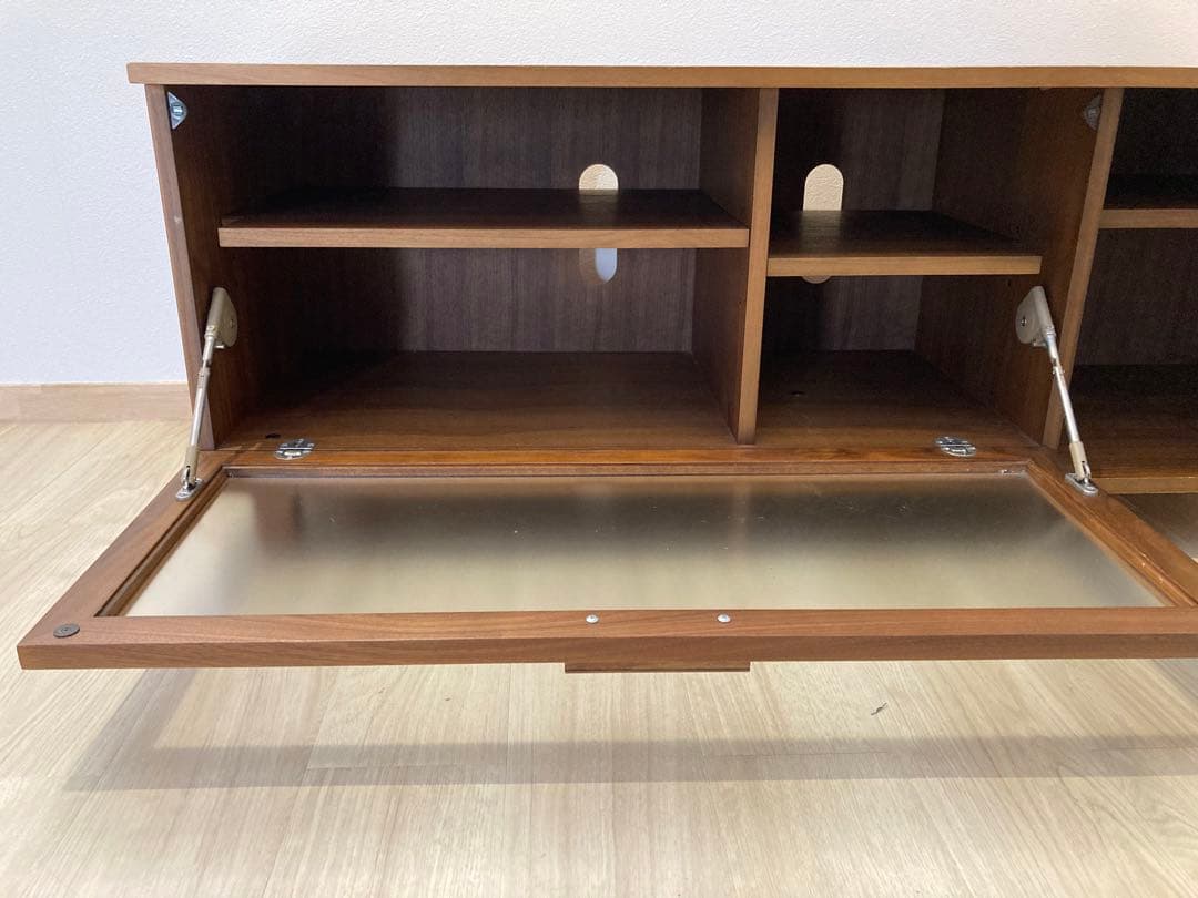 アクタス　FB テレビボード　W135cm 引き取り限定