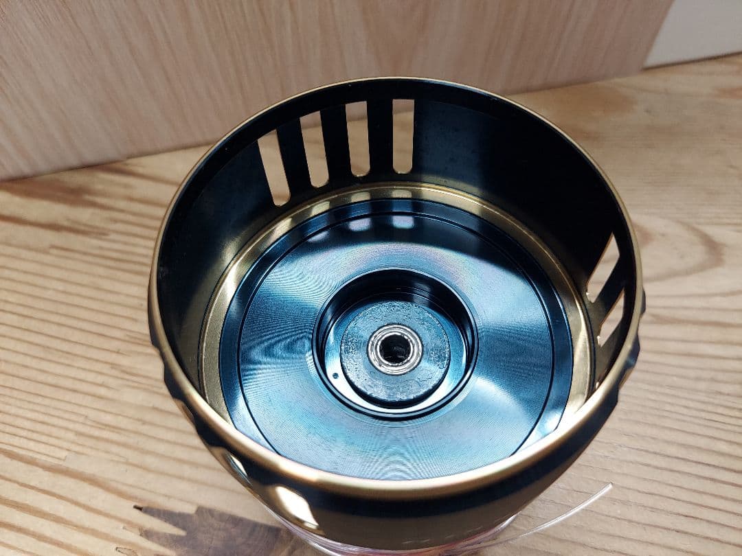 25ソルティガ8000H純正スプール