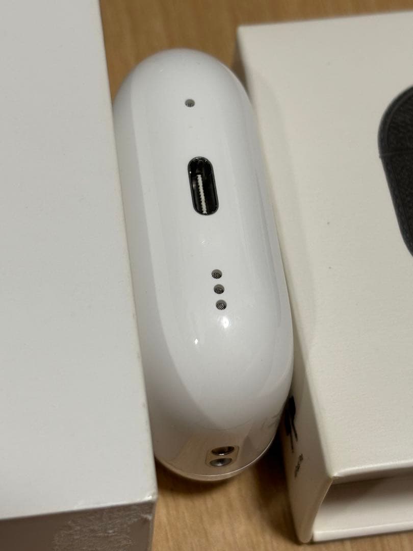 AirPods Pro 2 正規品 TypeC incaseセット
