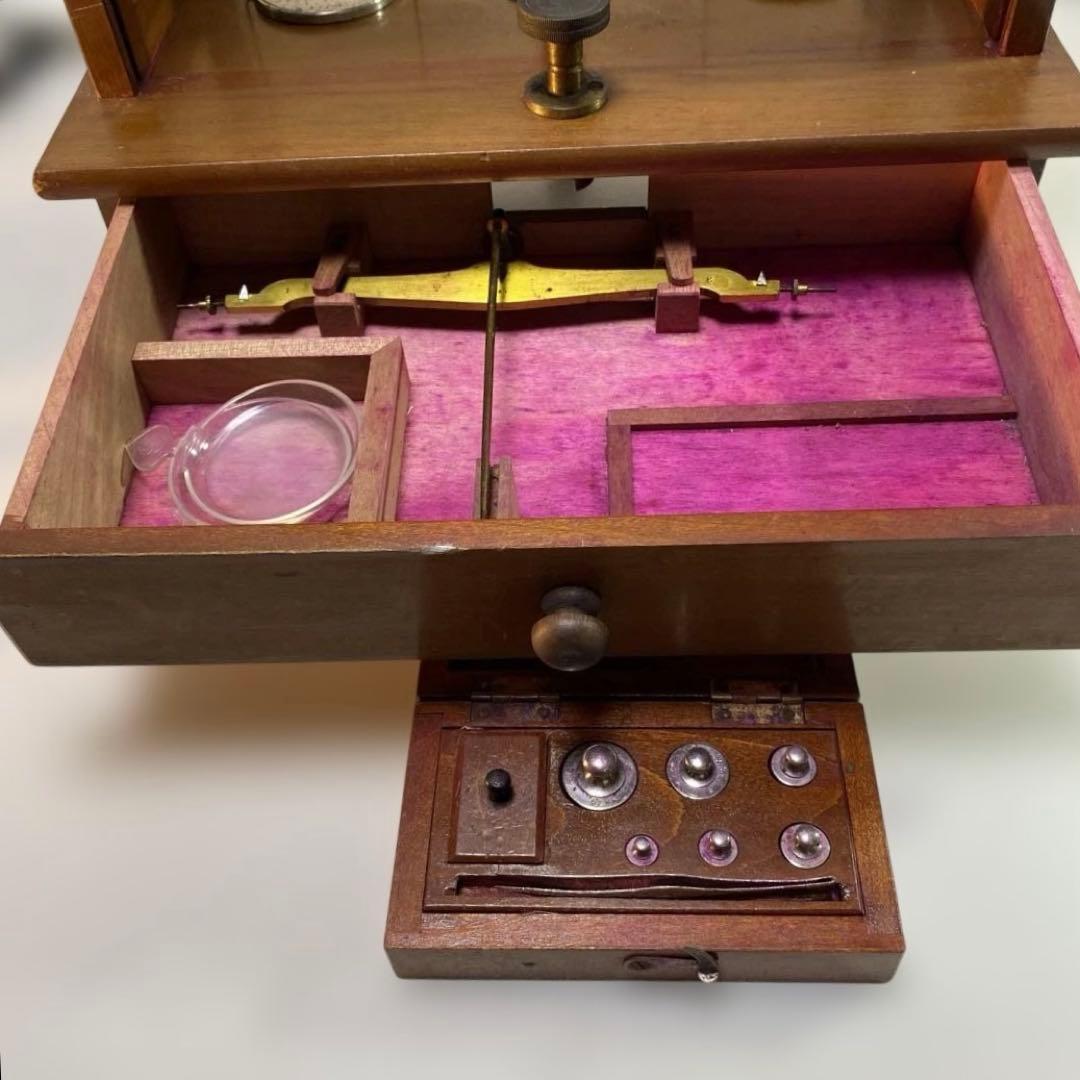 アンティーク 木製天秤 ガラスケース付き 動作可