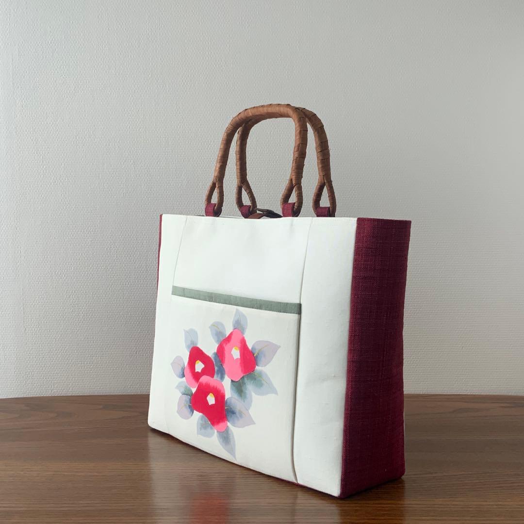 紬帯　赤い椿のお花　リメイク　山葡萄ハンドルバッグ