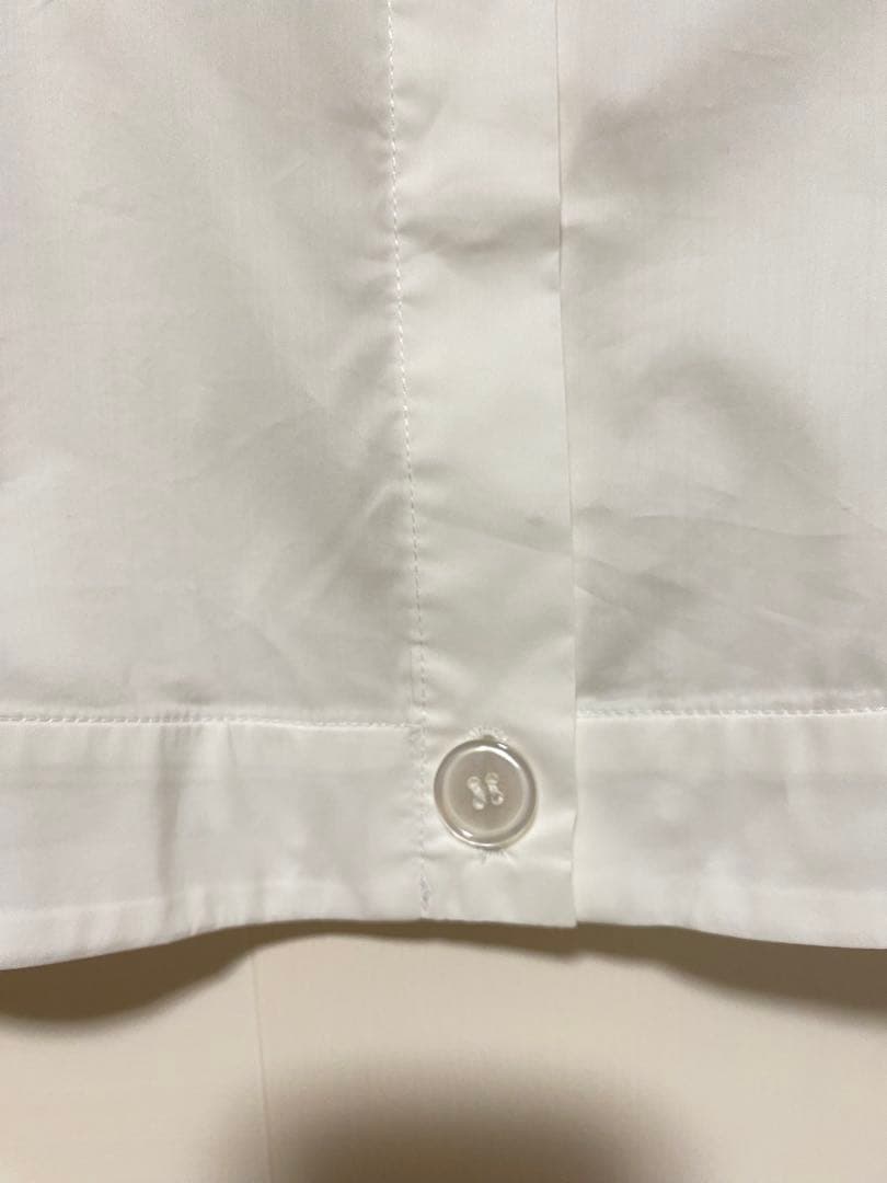 MmmOです。新品タグ付き　Sov. ソブ　ホワイト シャツブラウス　38