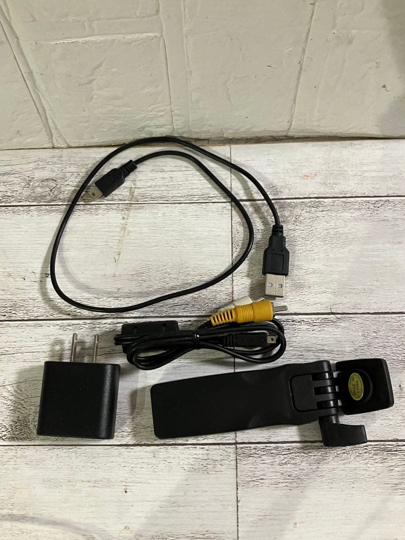 OLYMPUS VH-210 コンパクトデジタルカメラ