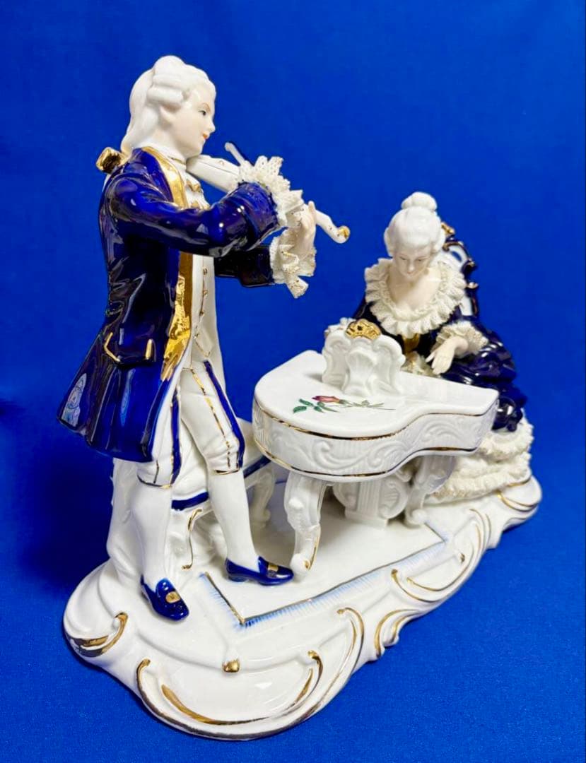 加藤工芸　レースドール　置物　人形　貴族　ピアノ&バイオリン