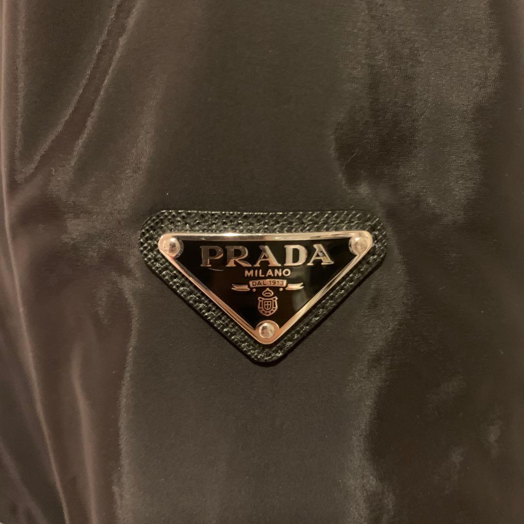 PRADA 黒 中綿ナイロンジャケット　サイズ48