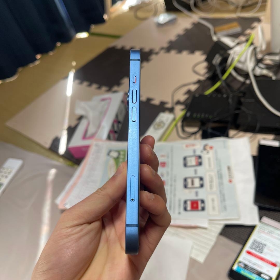 Apple iPhone 13 本体 ブルー