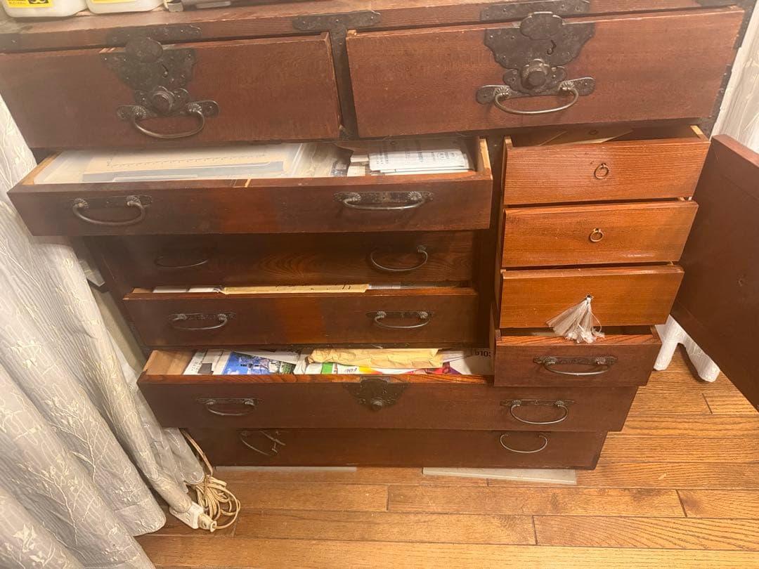 日孟　銘木　昭和レトロ素敵なアンティーク　タンス箪笥　収納けやき？欅？