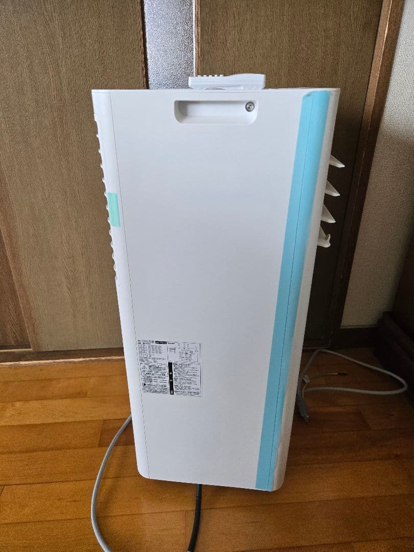 オールシーズン対応スポットエアコン　冷風、温風、ドライ、送風1台4役ほぼ新品