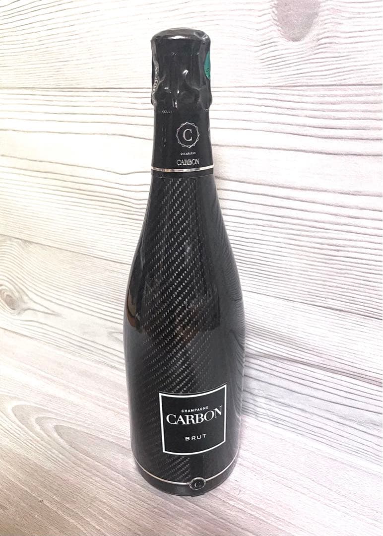 新品　シャンパン　カーボン　ブリュット　ルミナス　フォーミュラーワン公式