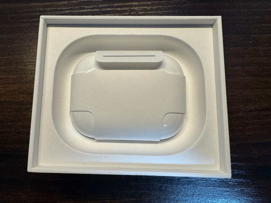 新品未使用 Apple AirPods Pro (第3世代) MFHP4J/A