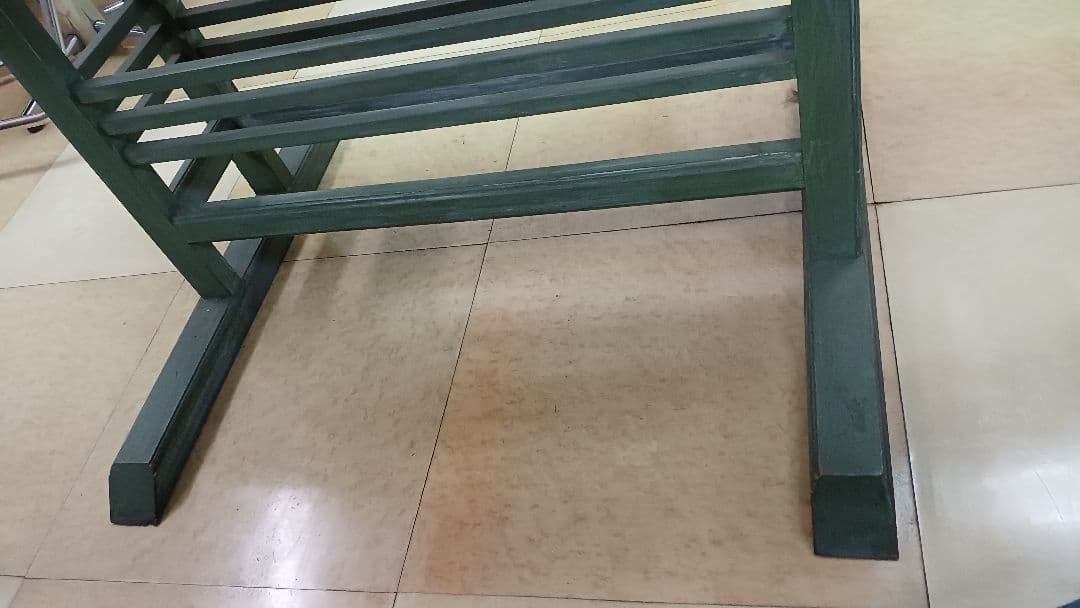 ドレッサー、鏡、美容室