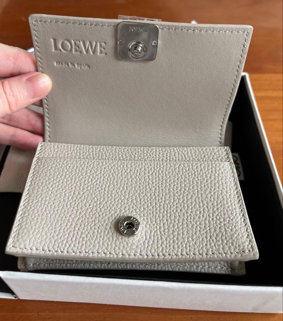ロエベ 名刺入れ 新品 未使用 カードケース ビジネスカードホルダー LOEWE