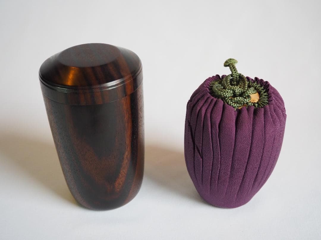 表千家堀内宗完12代兼中斎御書付『瀬戸肩衝茶入』松古窯4代目佐久間勝山造（共箱）