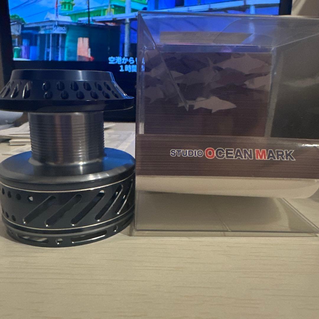 終了間近 19ステラ8000HG オーシャンマークスプール新品