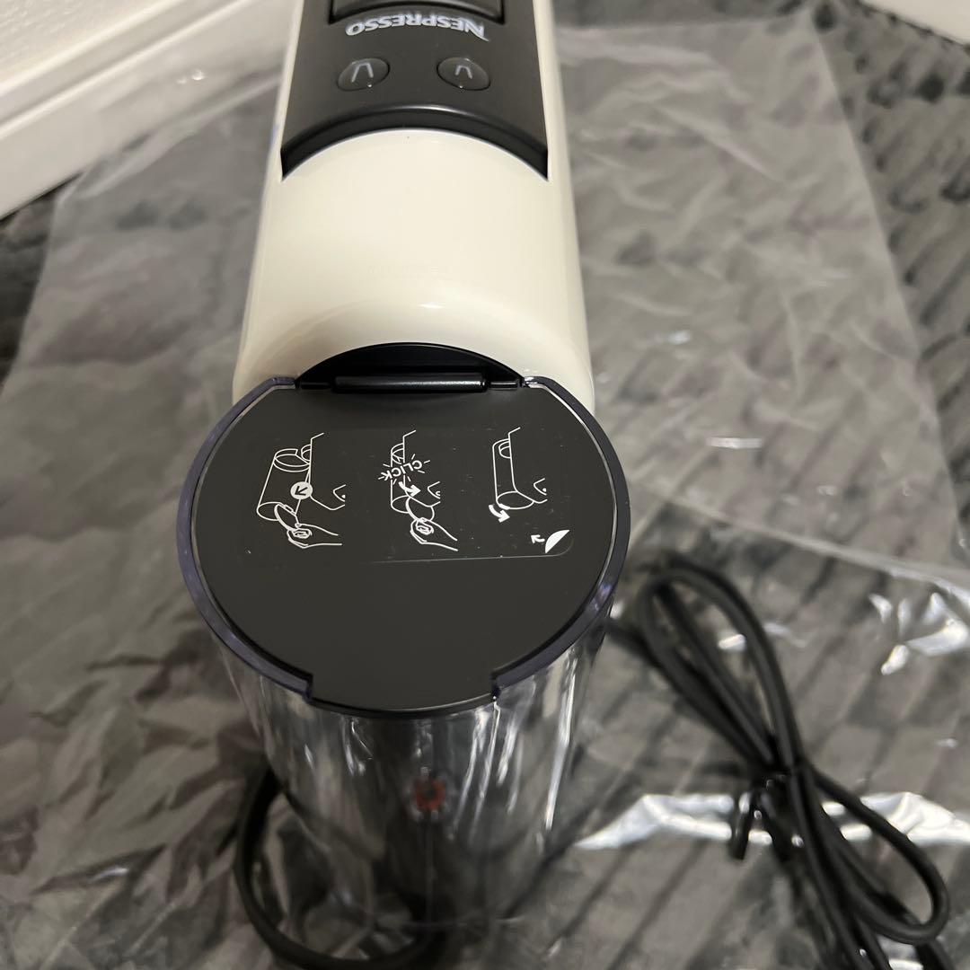 NESPRESSO ESSENZA MINI エスプレッソマシン