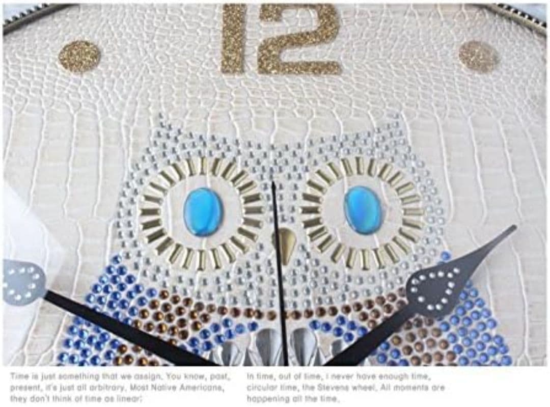 フクロウデザイン　掛時計 アイボリー