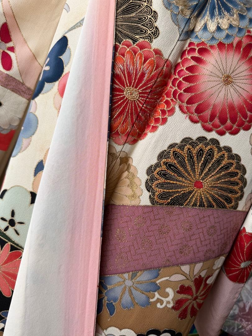 振袖フルセット ベージュホワイト 古典柄 金彩 手刺繍