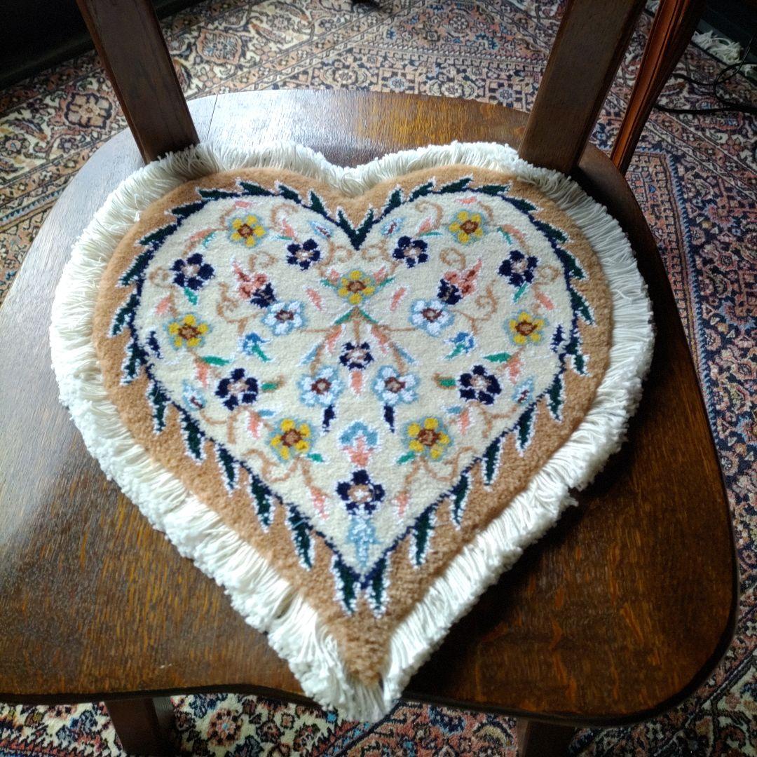 ハート ペルシャ絨毯イラン ナイン産 手織り ミニチェアマット 座布団