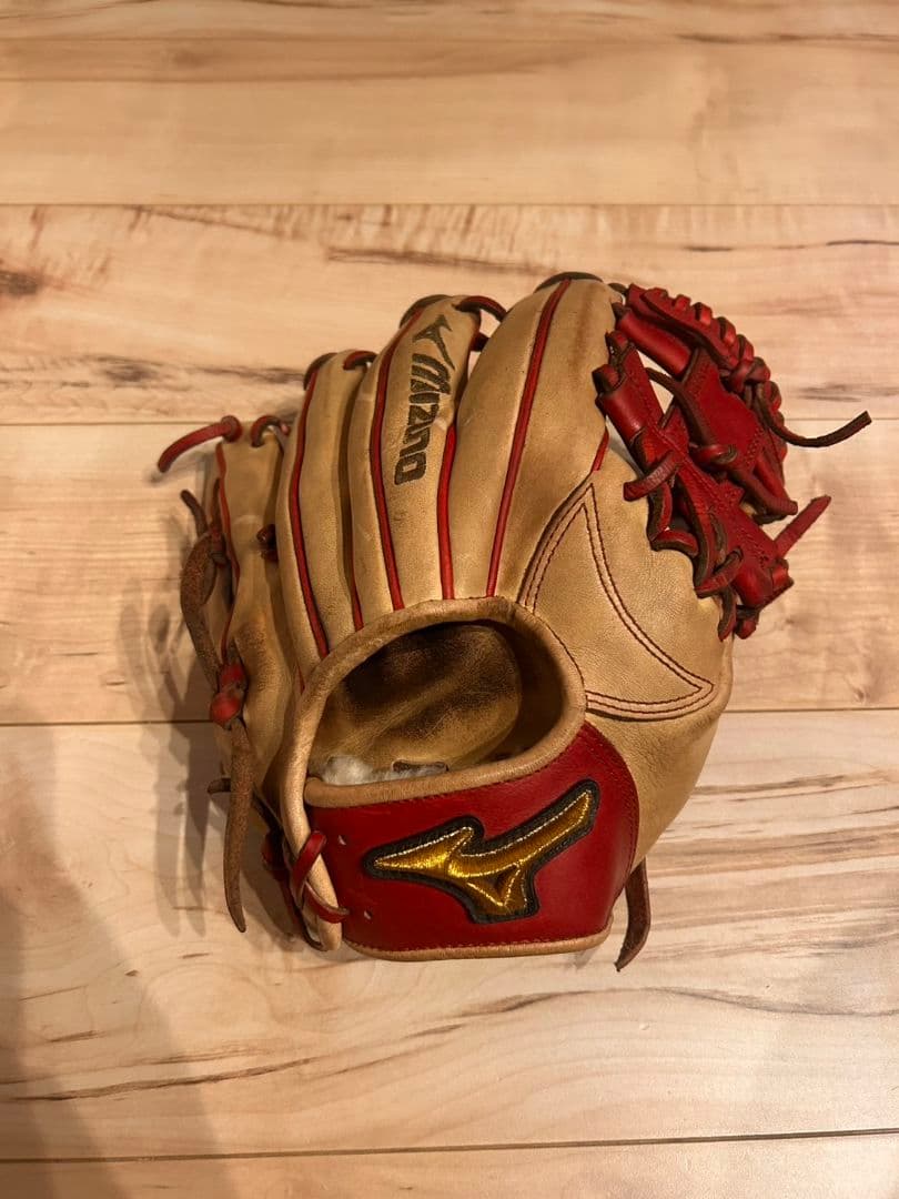 ミズノプロ　軟式　内野手　サイズ9 ベージュ/赤