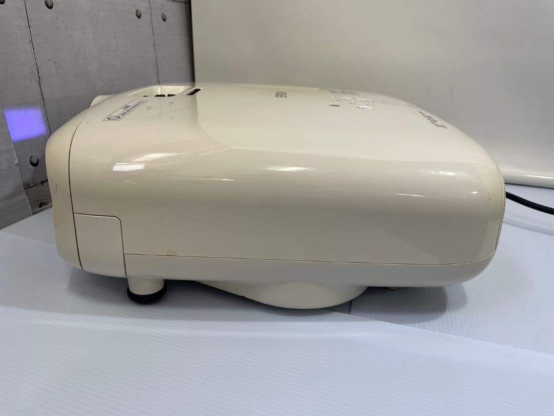 Epson EH-TW6000プロジェクター本体 ホワイト