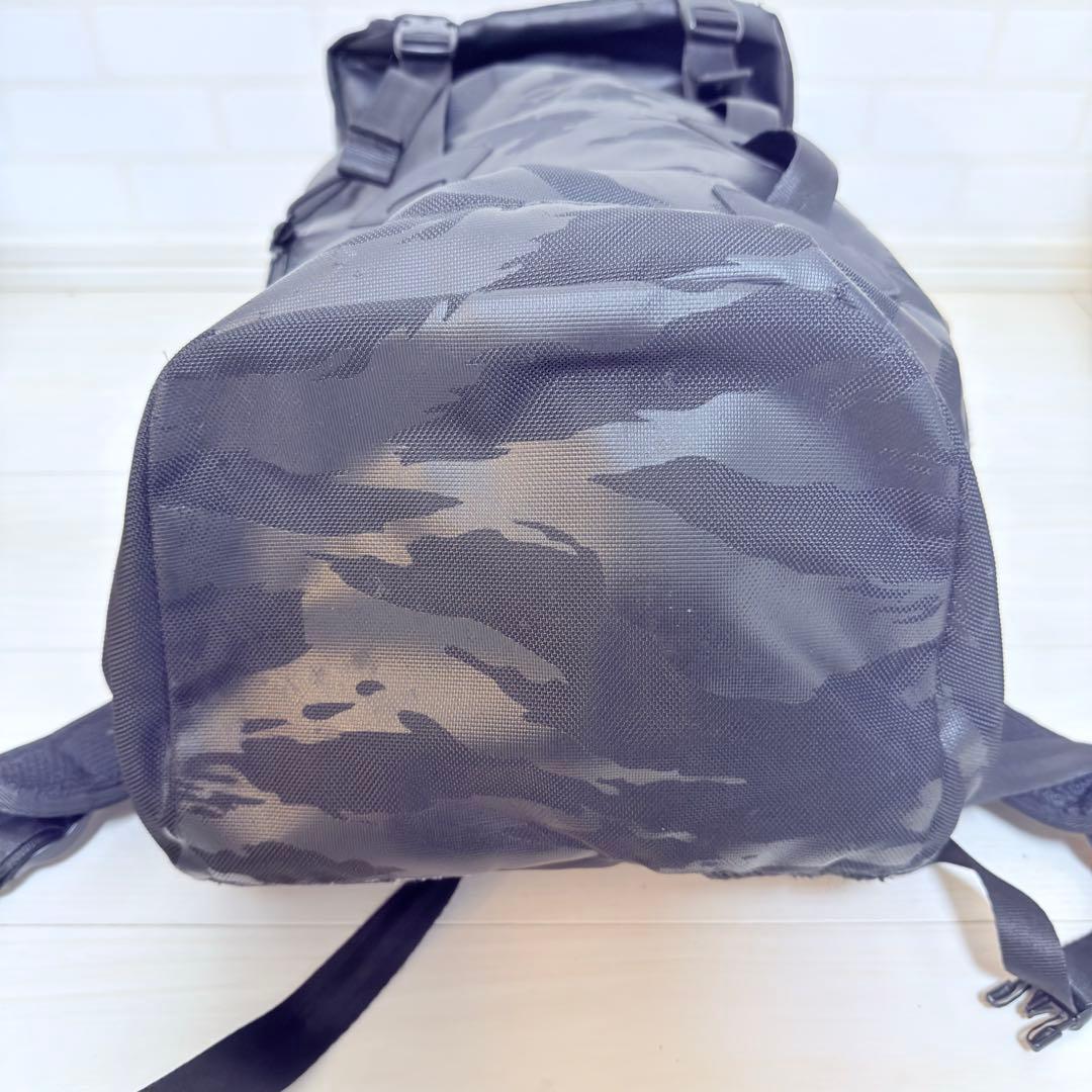 【美品】ヤクルトスワローズ NEWERAコラボリュック swallowsブラック