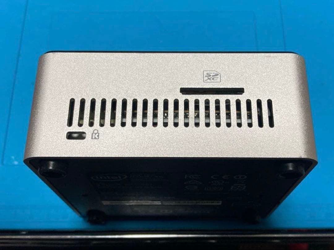 miniPC　intel NUC6 Core i3　Win11 25H2　②