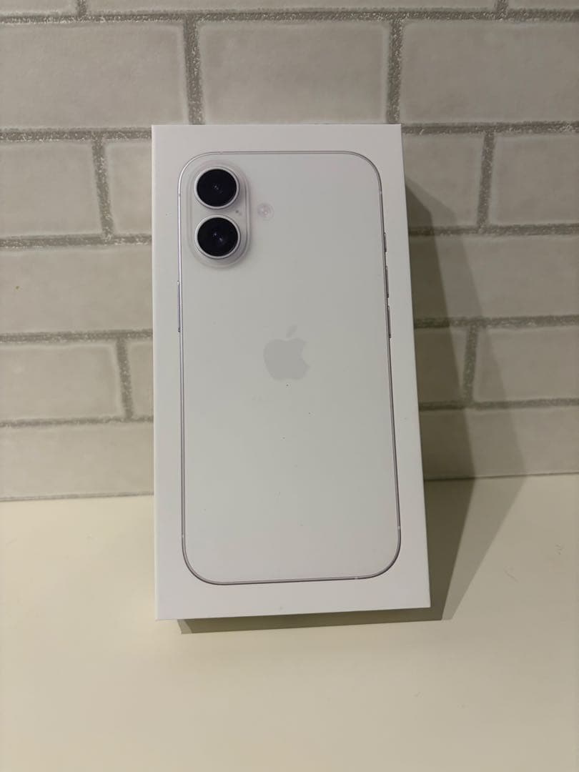 【美品】iPhone16 128GB ホワイト SIMフリー 液晶・外装傷なし