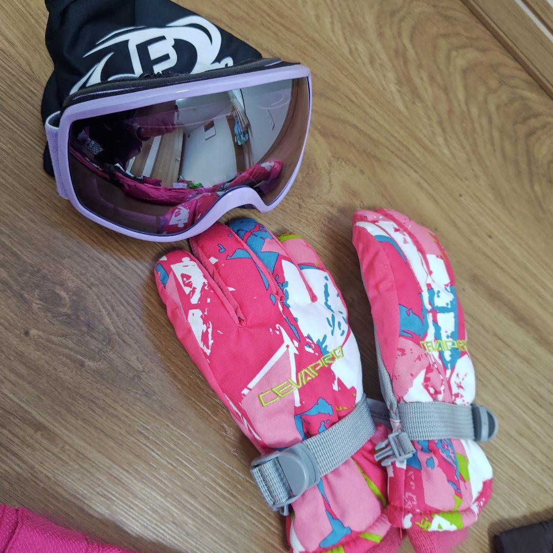 超美品　１３０　mistral　スキーウェア上下セット　ゴーグル　グローブ　防水