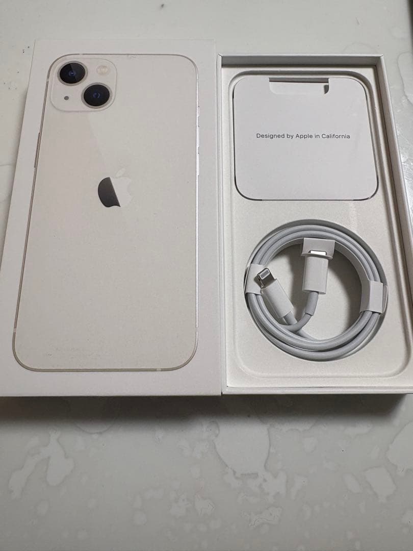 Apple iPhone 13 128GB スターライト　中古本体