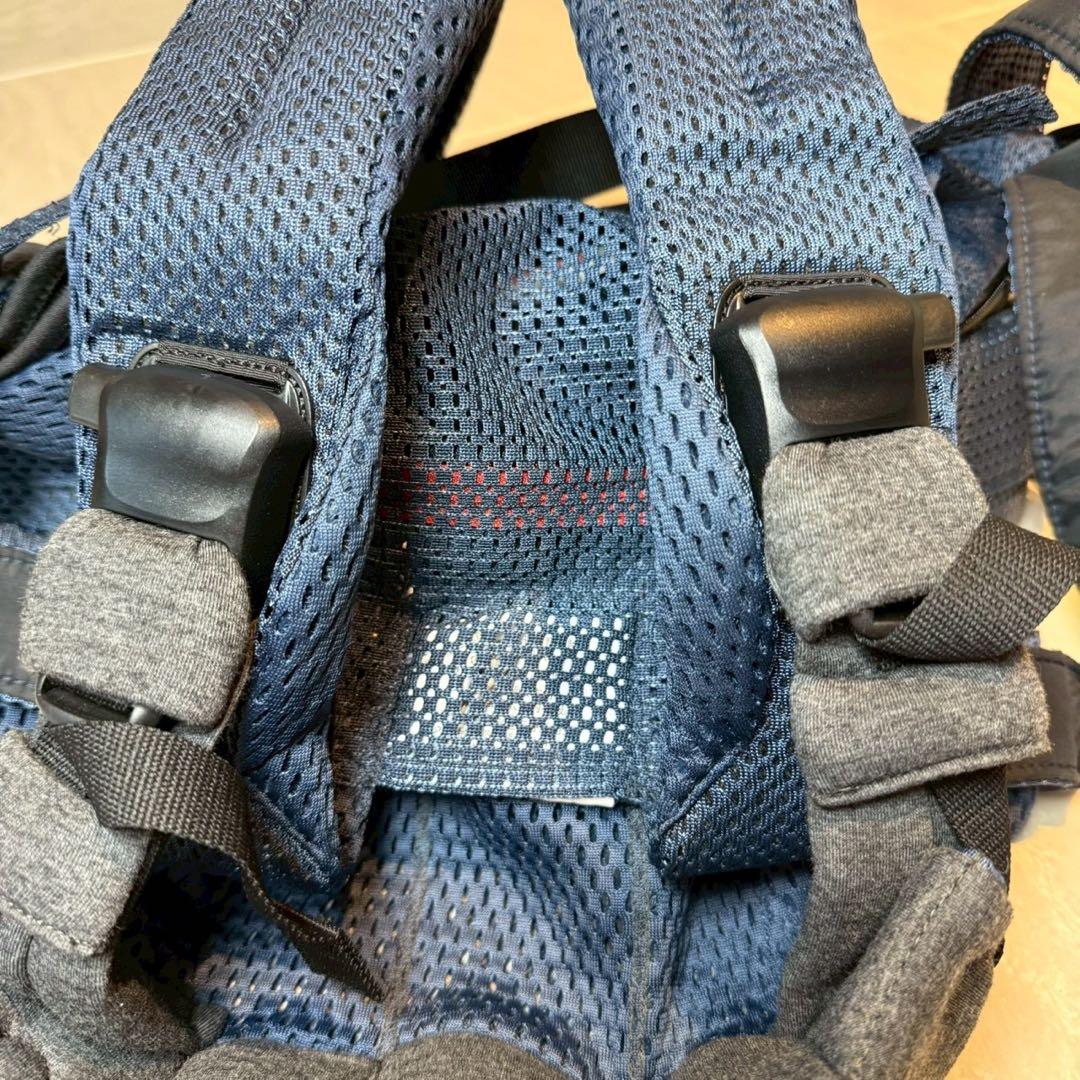 人気✨babybjorn ベビービョルン ハーモニー 抱っこ紐 ネイビー