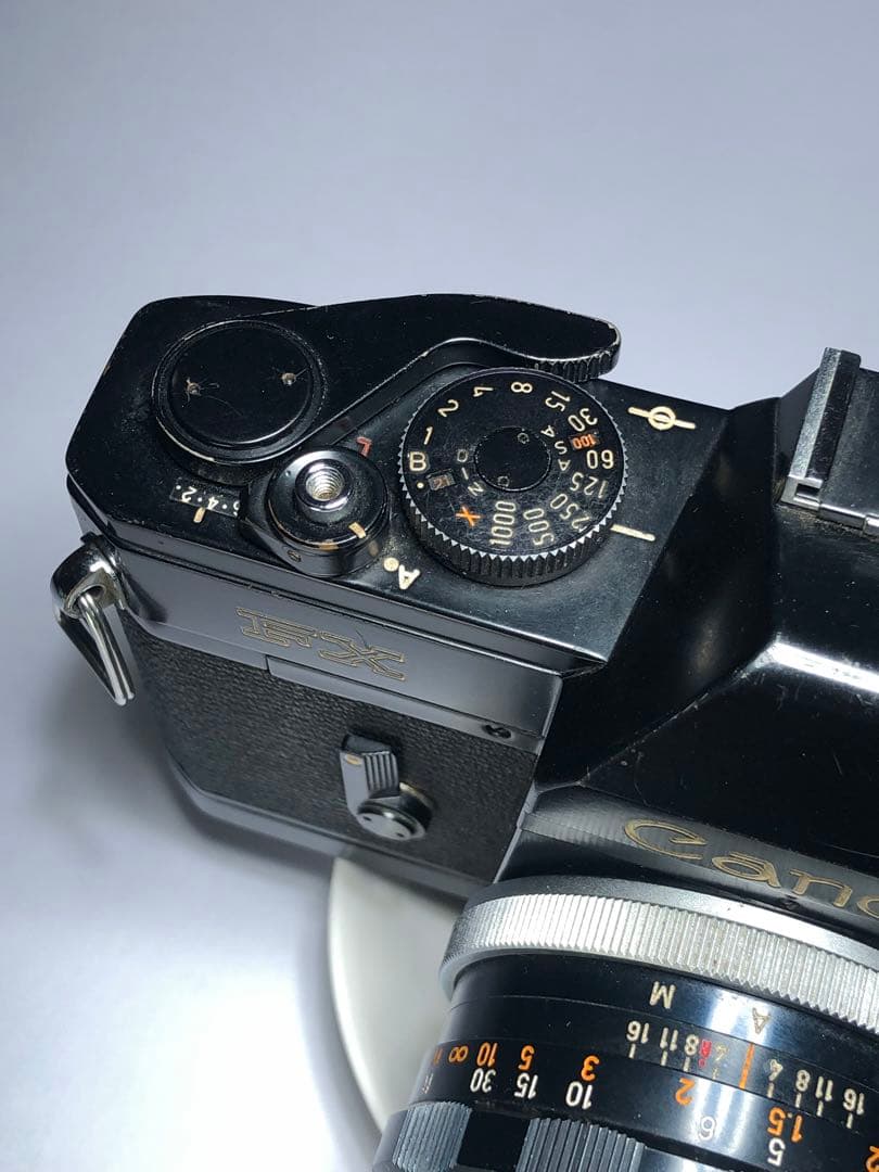 ② 希少な黒色のFX Canon FX black フィルムカメラ