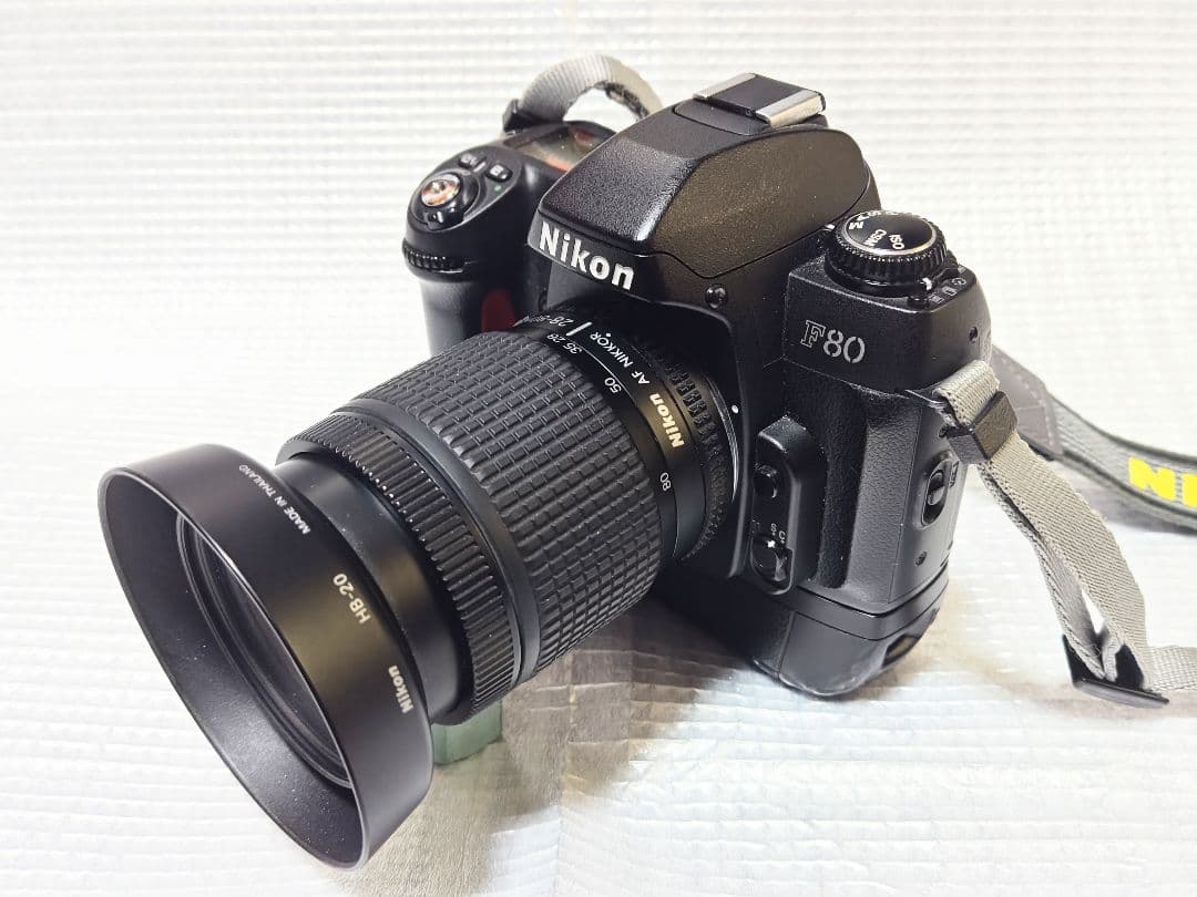 お買い得 ニコン F80とアクセサリーセット
