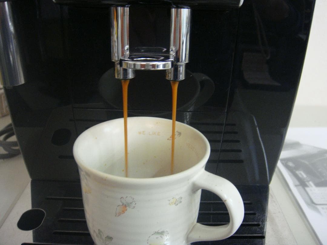 ★良品 動作確認済ECAM23120BNデロンギコンパクトS全自動コーヒーマシン