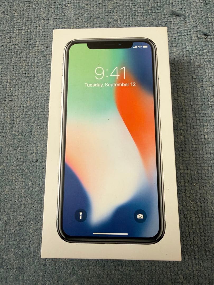 Apple iPhone X 256GB シルバー 本体