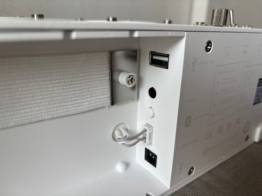 TRANSPARENT ホワイトスピーカー