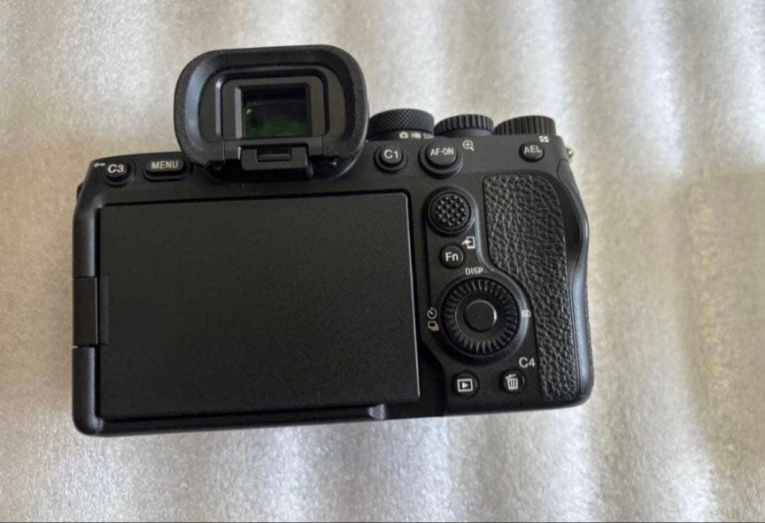 Sony α7Ⅳ SIGMA 16-28mm F2.8 総額42万程度❗️